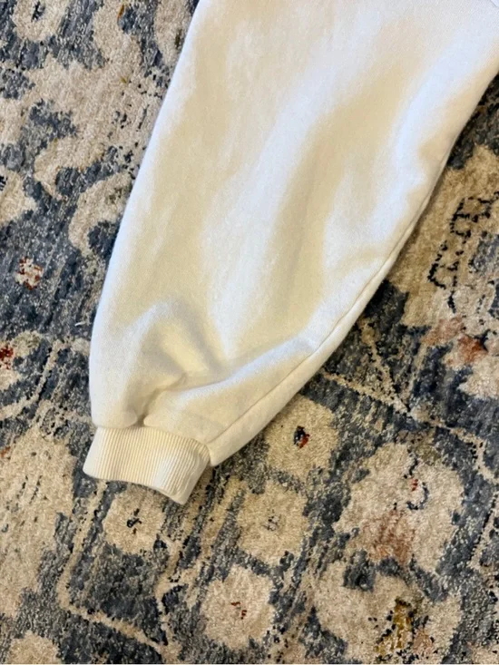 Pull&Bear Cream Raw-Edge Pocket Sweatshirt - Picture 8 of 10